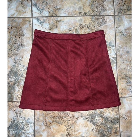 Wrap Around Skirt - Picture 3 of 4